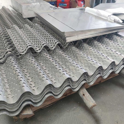 Aluminum Perforated Corrugated Metal Wall Panels Fireproof 600X2000