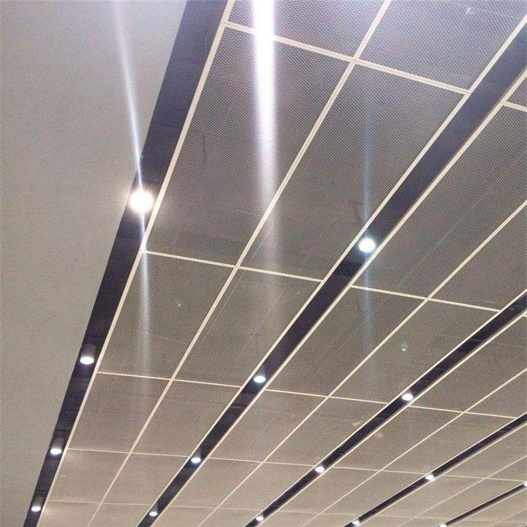 Aluminum Welded Mesh Ceiling Panel 3mm Thick Waterproof Light Weight