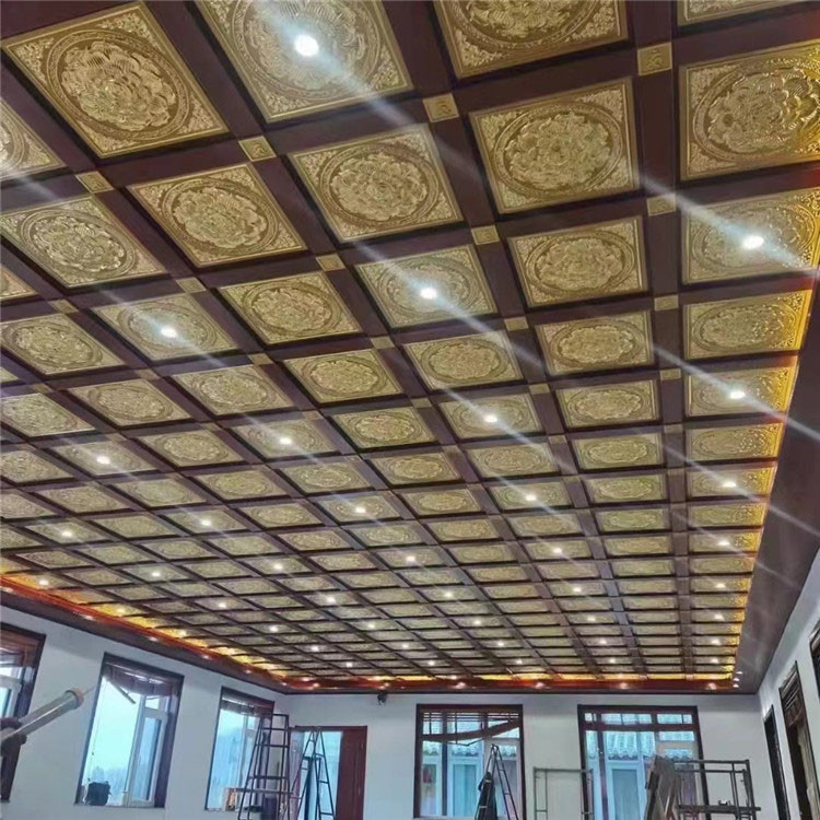0.7mm Clip In Metal Ceiling Tiles Lotus Pre Painted For Temple Hotel