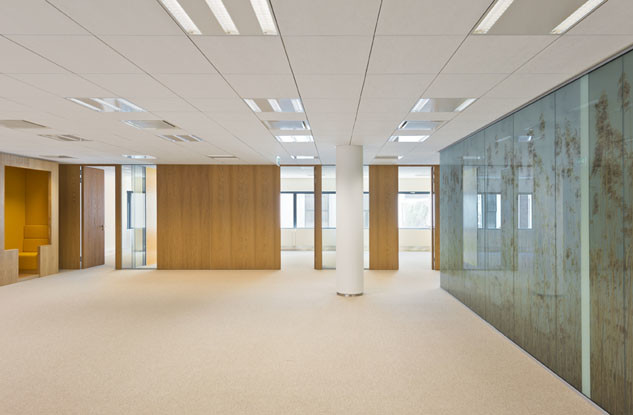 Aluminium Or Galvanized Steel Clip In Ceiling 600x600mm For