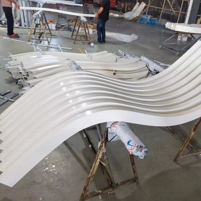 6000mm Metal Building Facades Custom Wave Tube Baffle Cladding Wall Curtain