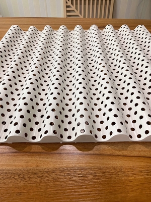 Sine Wave 600x630x2.0mm Aluminum Corrugated Panel With Diameter 10mm Perforation