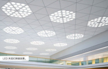 Aluminum Triangular Clip-In Ceiling For Convention Center Wall Decoration